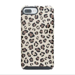 VERA BRADLEY - leopard spot IPhone 7 PLUS case! ✨